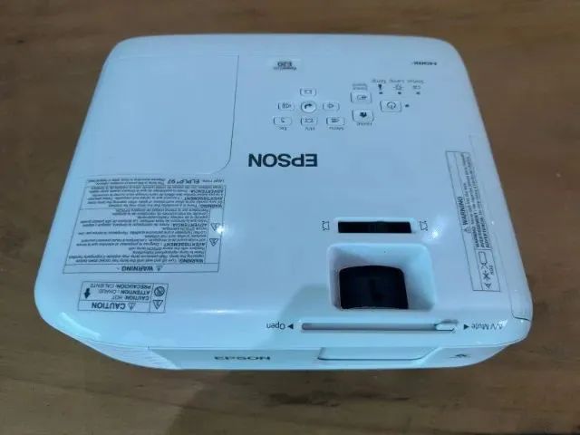 Projetor Epson E20 3400 lumens 