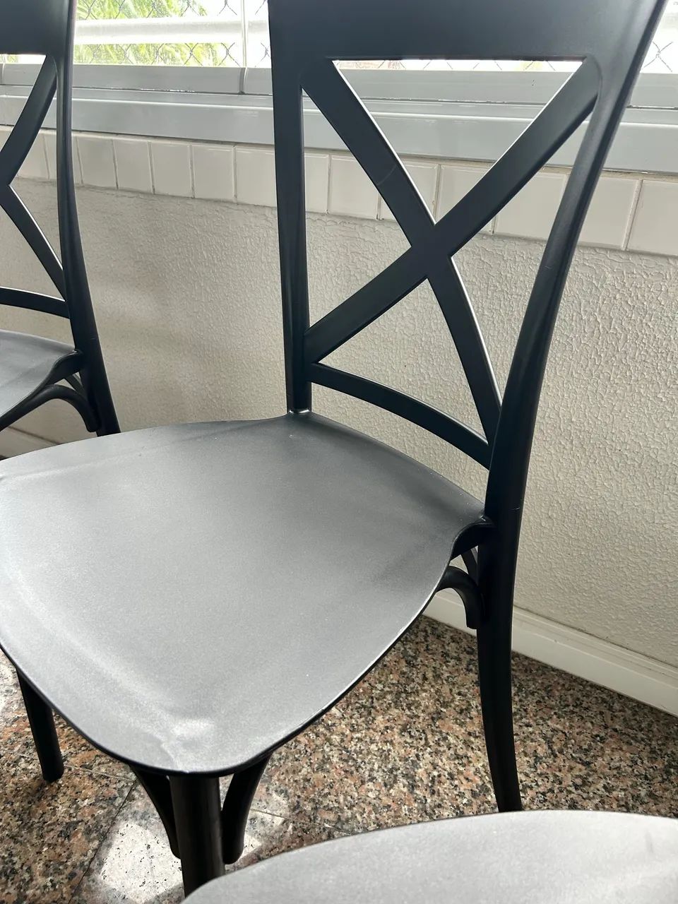 Vendo 04 cadeiras Katrina Paris - Foto 5