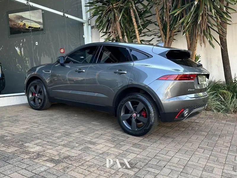 Jaguar E-Pace R-dynamic SE 2.0 AWD 250cv Aut. 2018 - Foto 3