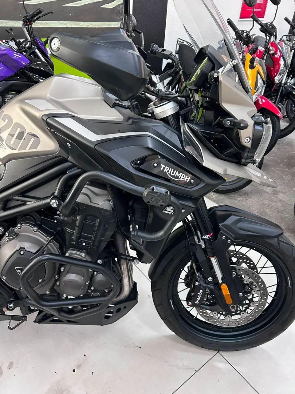 TRIUMPH TIGER 1200 DESERT EDITION - Foto 2