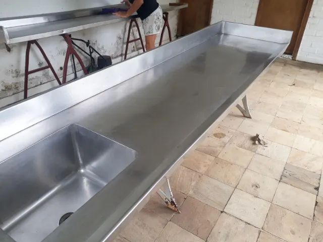 Pias de Inox Grandes - Ótimo Estado - Ideal para Cozinha Industrial - Foto 2