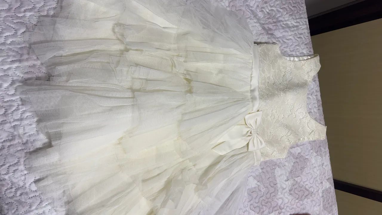 Vestido lindíssimo 9 a 10 anos  - Foto 3