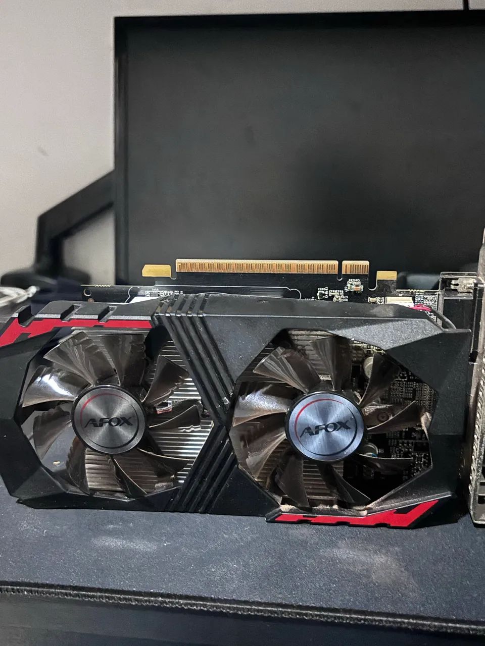 GTX 750 ti 2gb - Foto 2