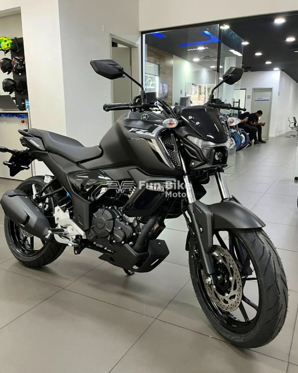 FZ15  QUEIMA DE ESTOQUE+ BRINDE!
