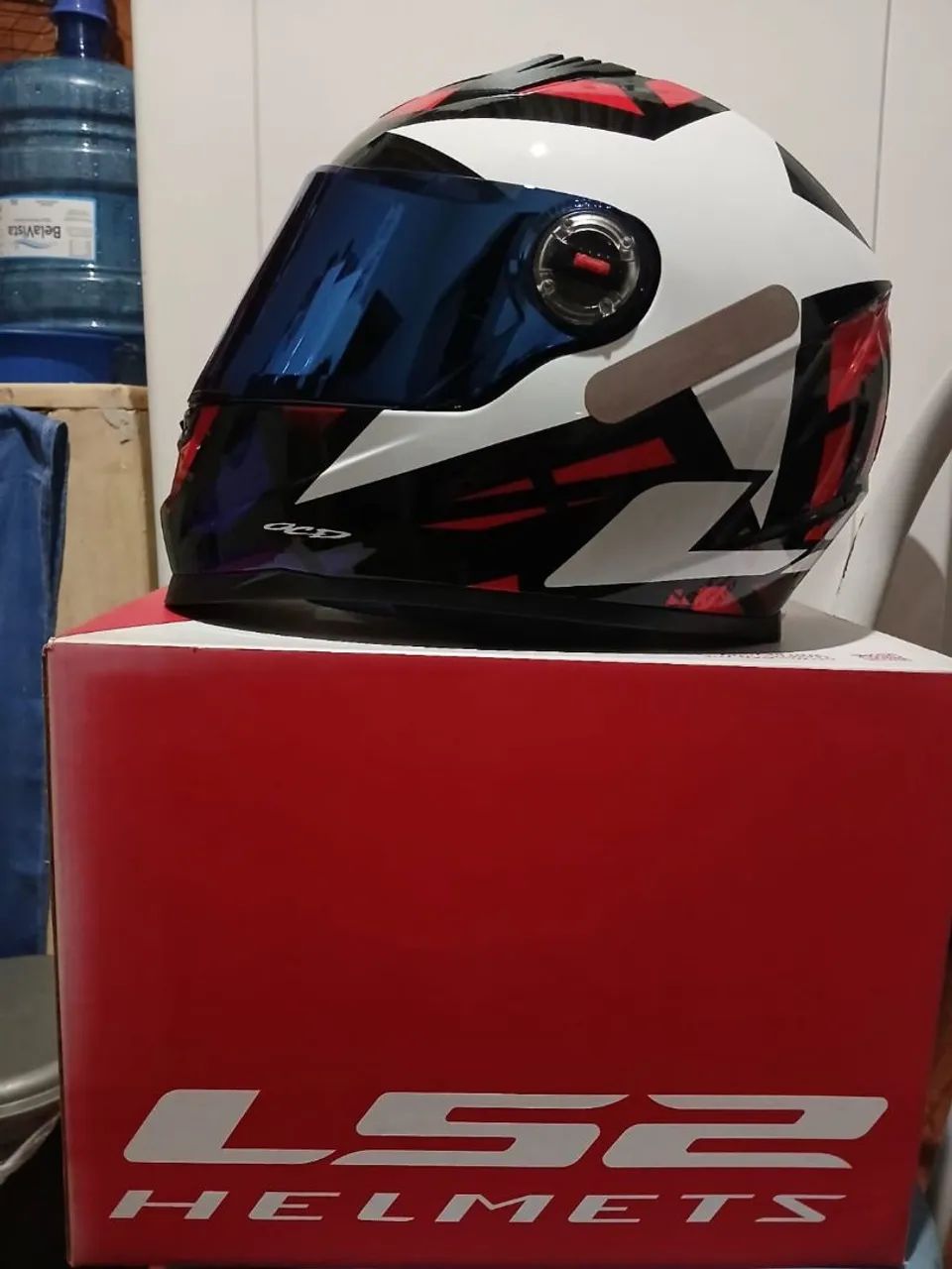 Capacete Ls2 zeroooo numeração 58 sem detalhes ou arranhões SOMENTE VENDA E NÃO FAÇO !!!!! - Foto 5
