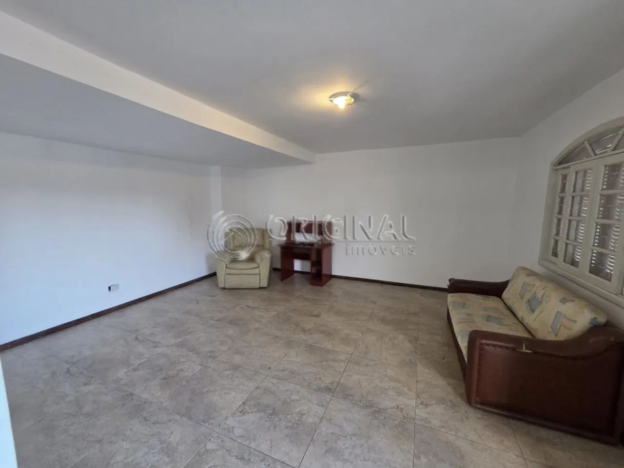 CASA COM 4 DORMITÓRIOS PARA LOCAÇÃO - Foto 3