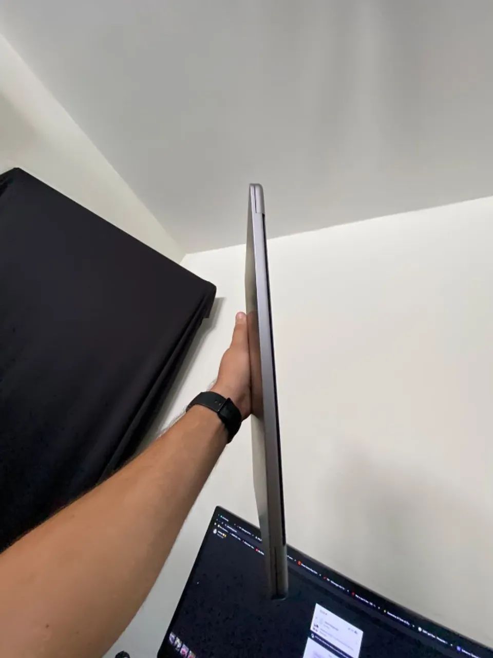 MacBook Air 2024 - M3, 16 GB RAM, 256 GB - Foto 2
