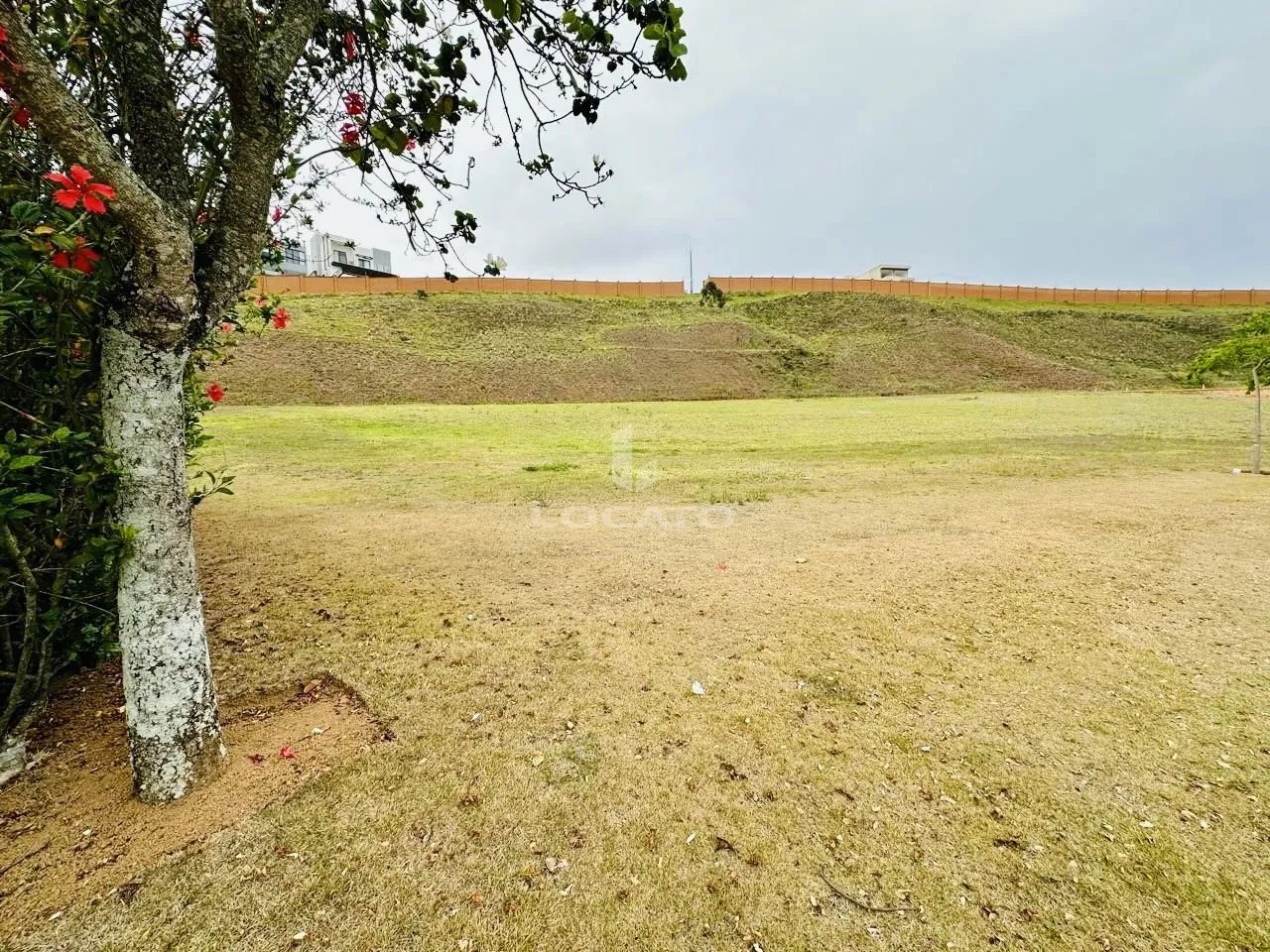 Terreno comercial 1.372 m² no Alphaville - Foto 4