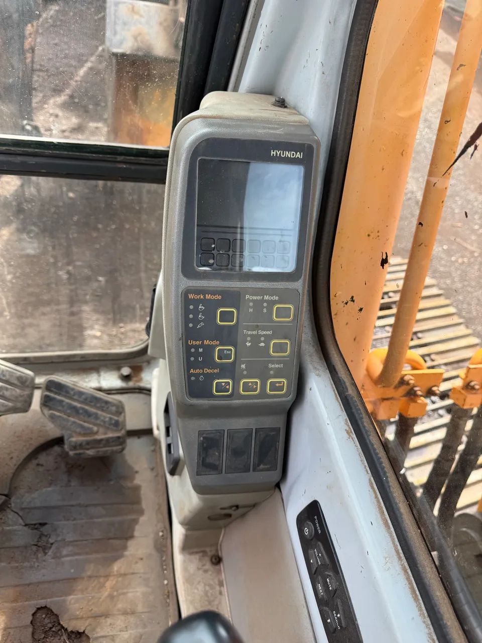 Escavadeira hidráulica Hyundai 160LC7 - Foto 5