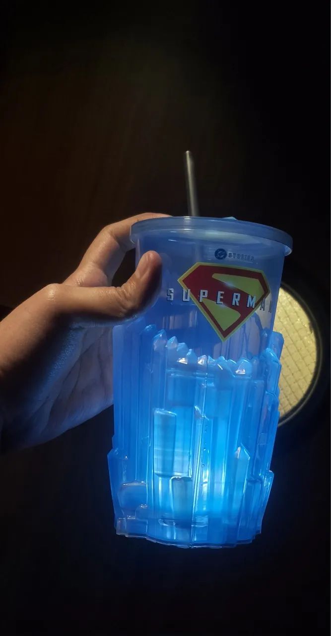 Copo led + card cromado de Superman - Cinemark - Foto 3