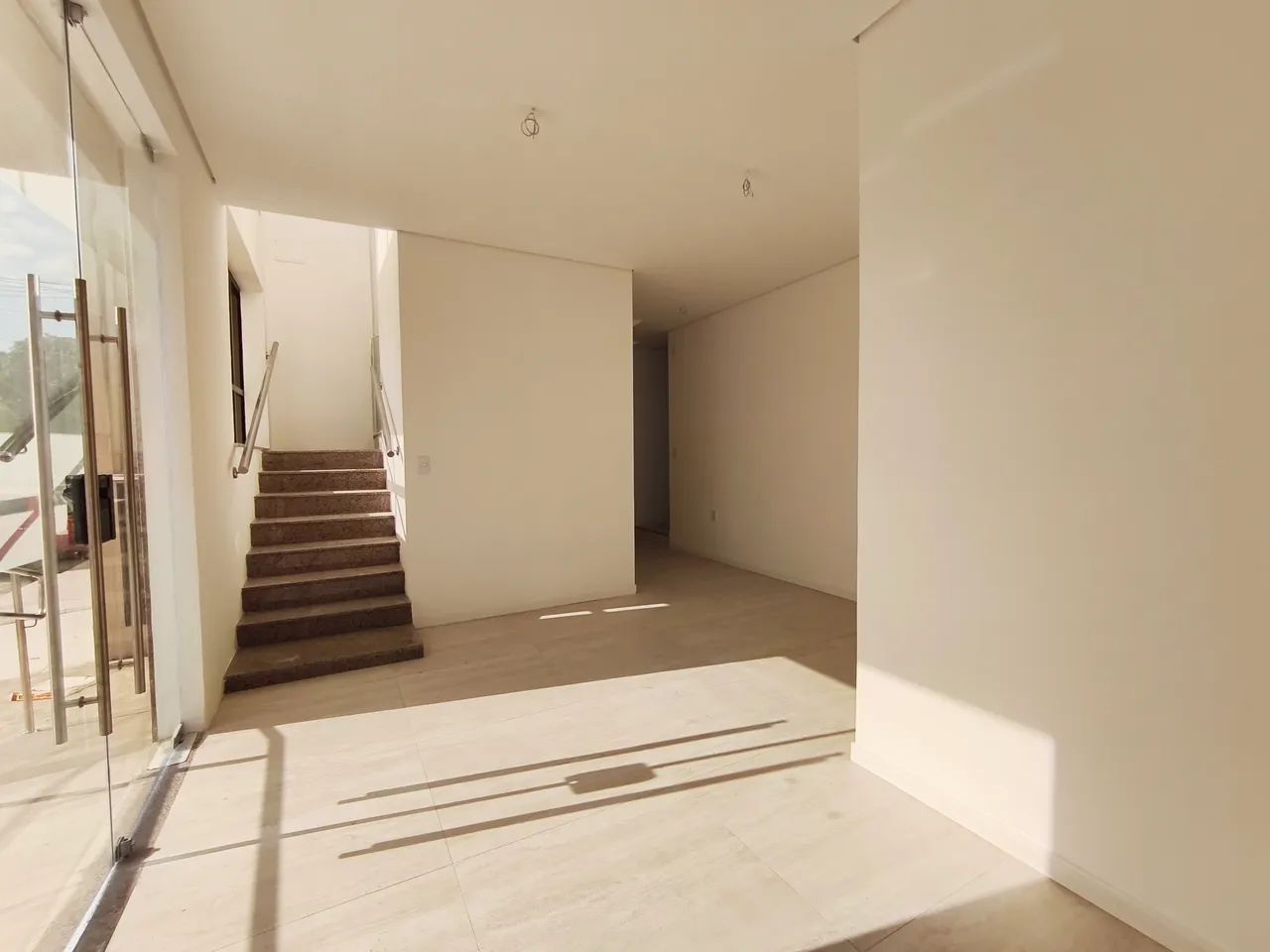 Aluga-se prédio comercial primeira locação, próximo ao centro comercial da região, Imóvel  - Foto 3
