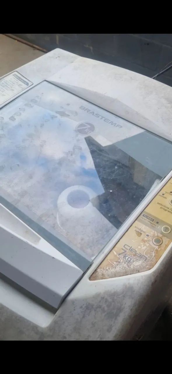 Máquina de lavar com defeito 