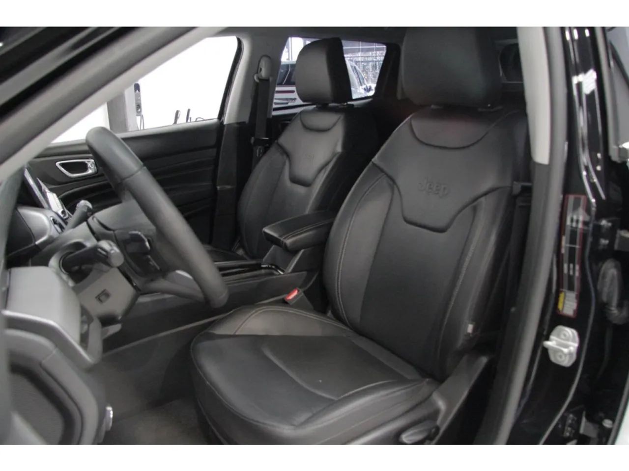 Jeep Compass LONG. T270 1.3 TB 4x2 Flex Aut., foto 8 de 14
