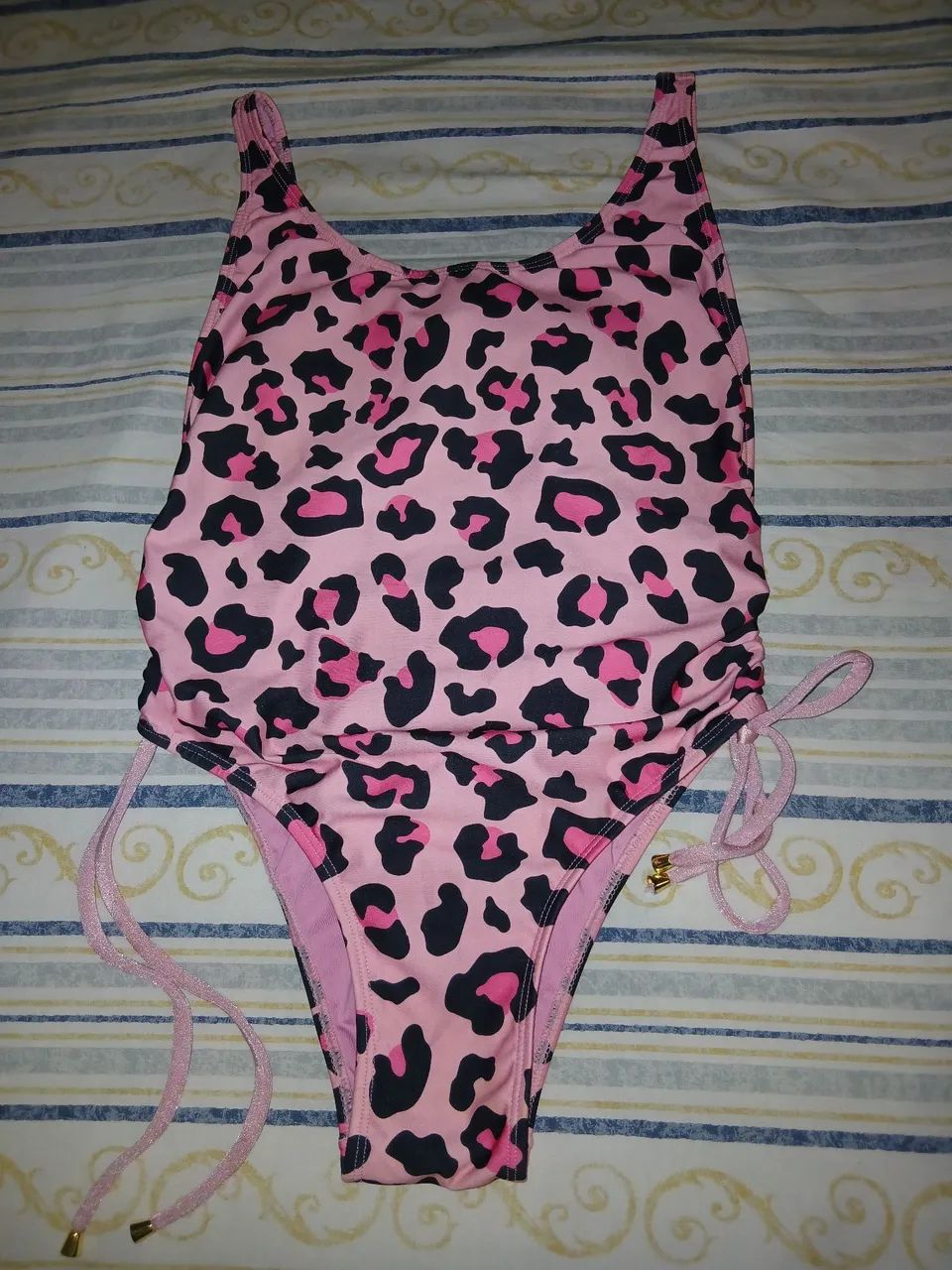 Body de onça rosa 50 reais
