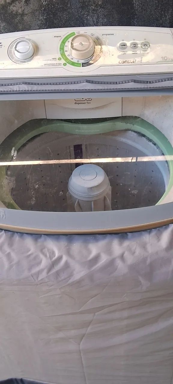 Maquina de lavar com defeito 