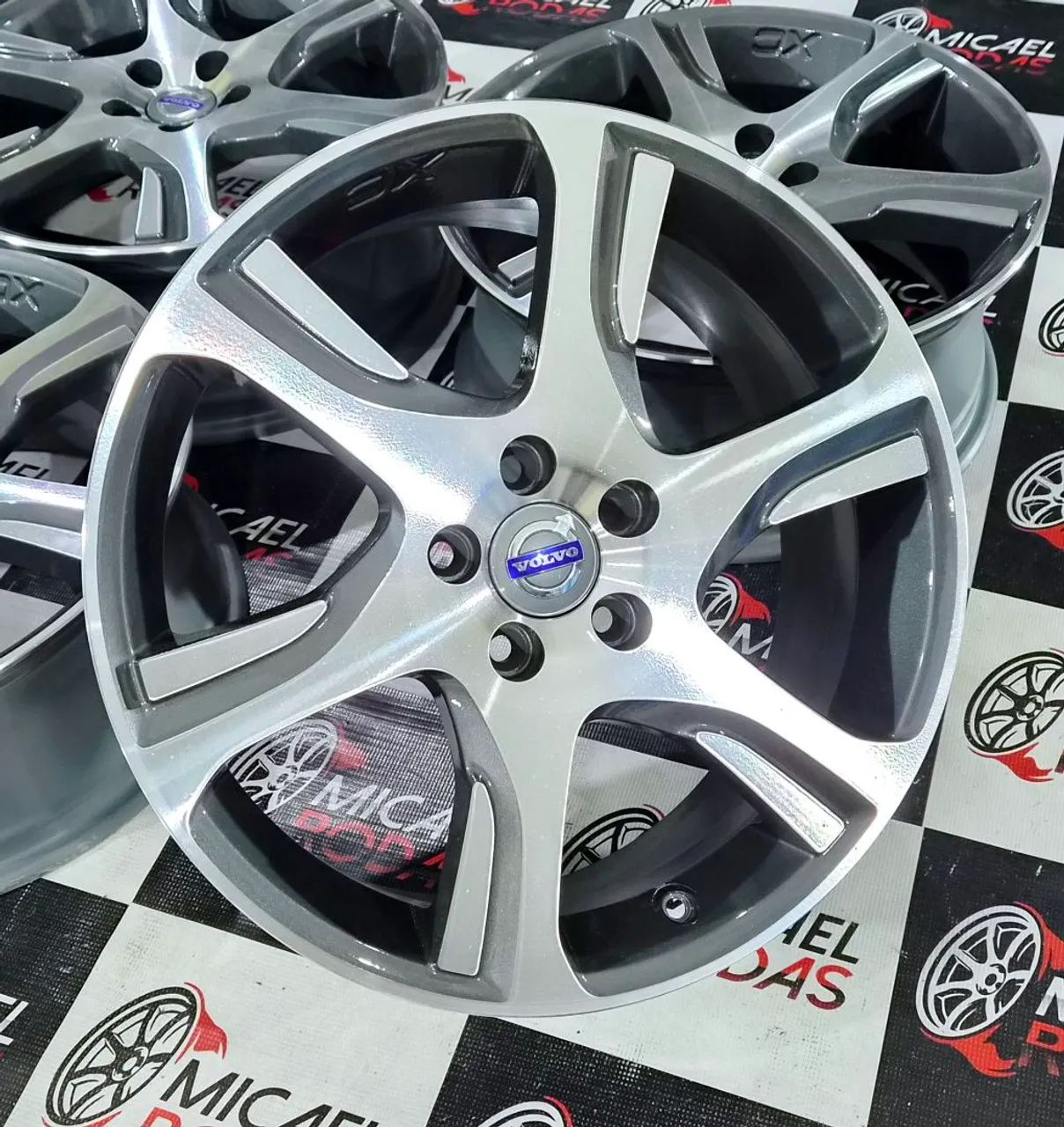 Jogo de Rodas 18 Volvo s60 xc60 xc40 5x108 Originais Zeradas