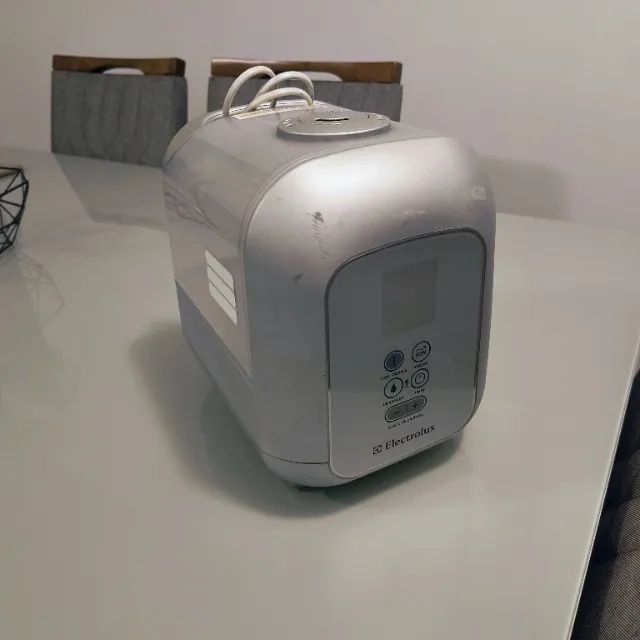 Umidificador Electrolux UM05E - Funcionando Perfeitamente - Foto 2