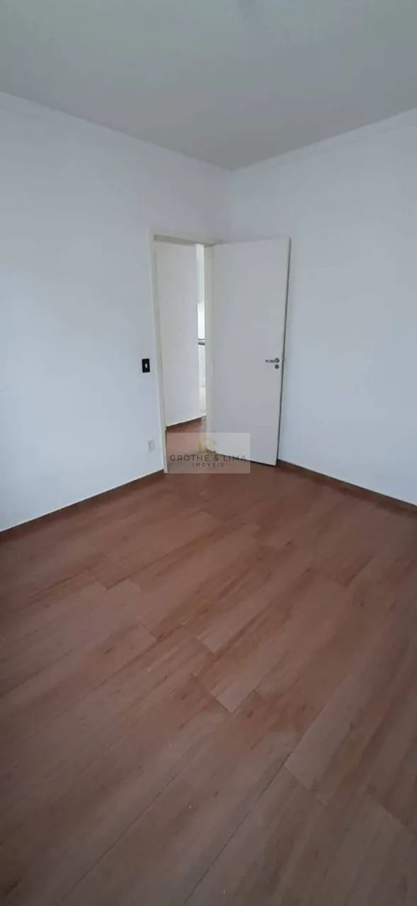 Lindo apartamento á venda com 2 quartos e 1 banheiro