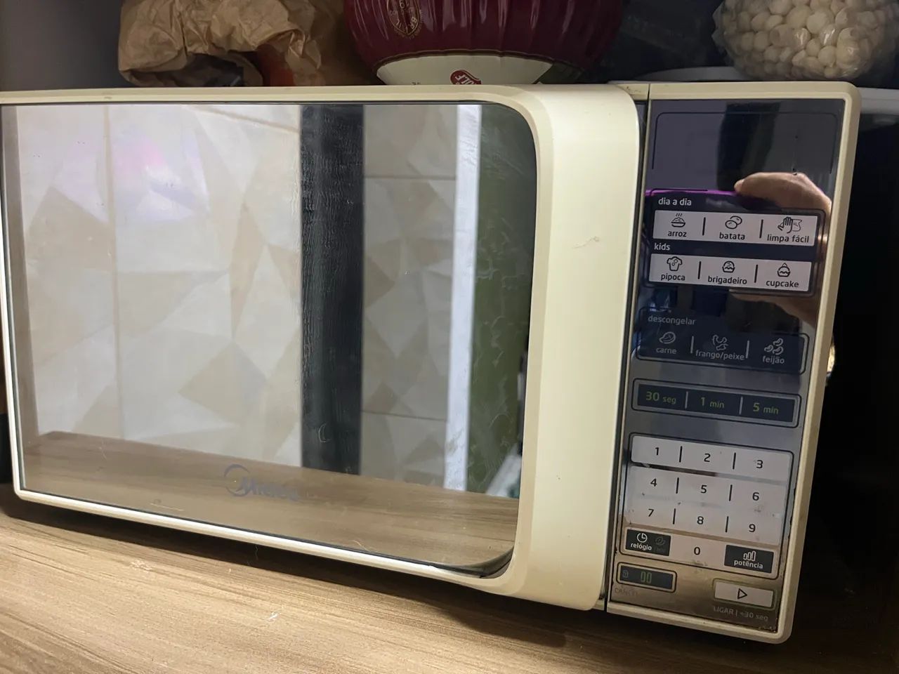Microondas Midea 20L (Com defeito - não ta ligando) - Foto 3