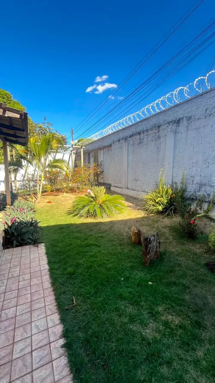 CASA ESPAÇOSA COM 675 m² DE LOTE | JARDIM TODOS OS SANTOS  SENADOR CANEDO - Foto 5