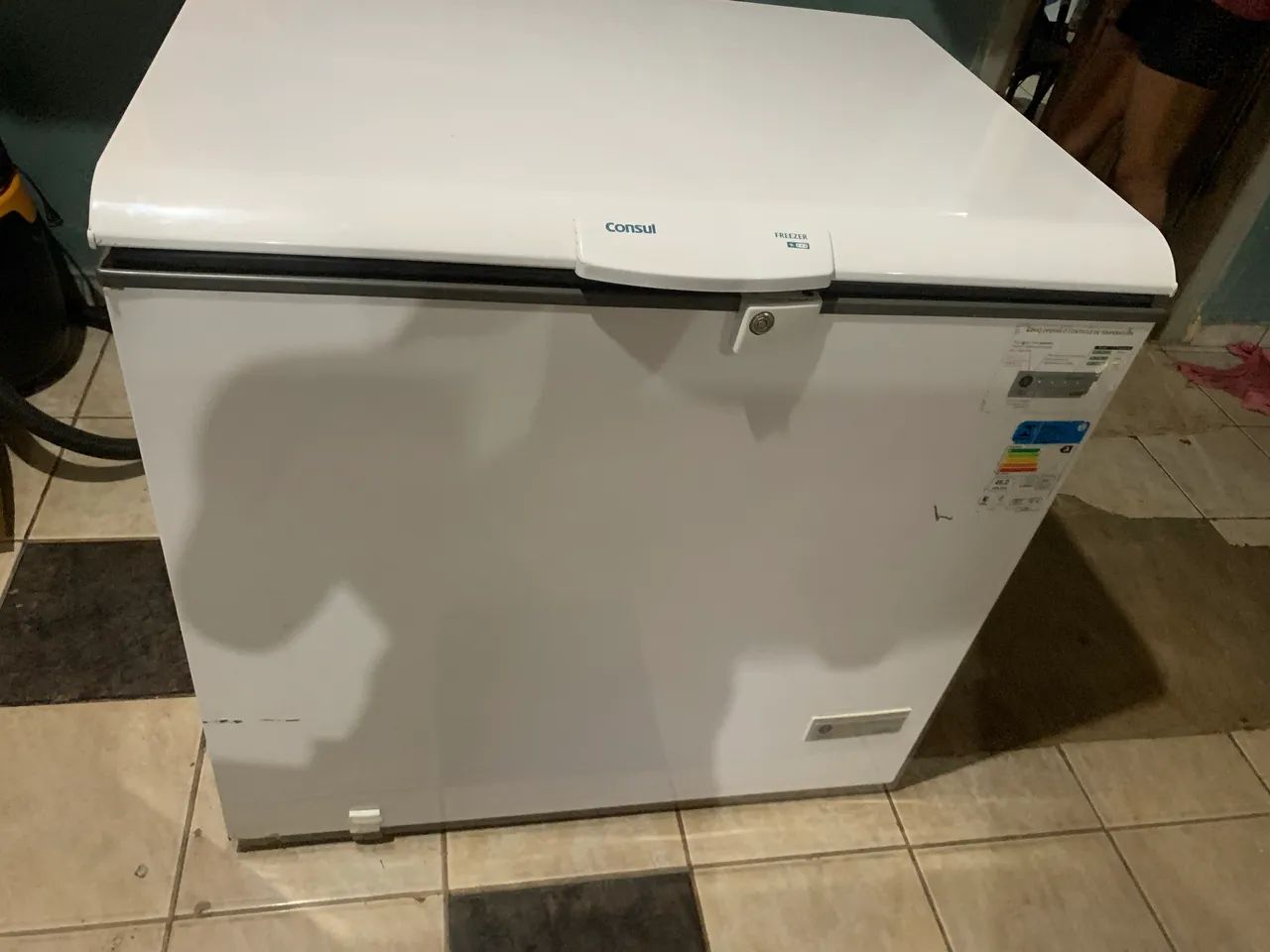 Vendo esse frezer semi novo consul  - Foto 3