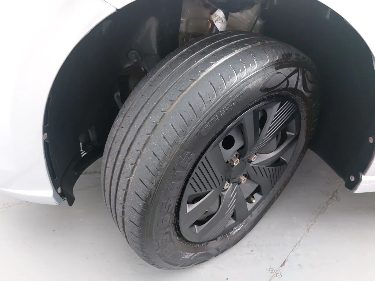 Volkswagen Polo Track 1.0 Flex 12V 5p, foto 12 de 18