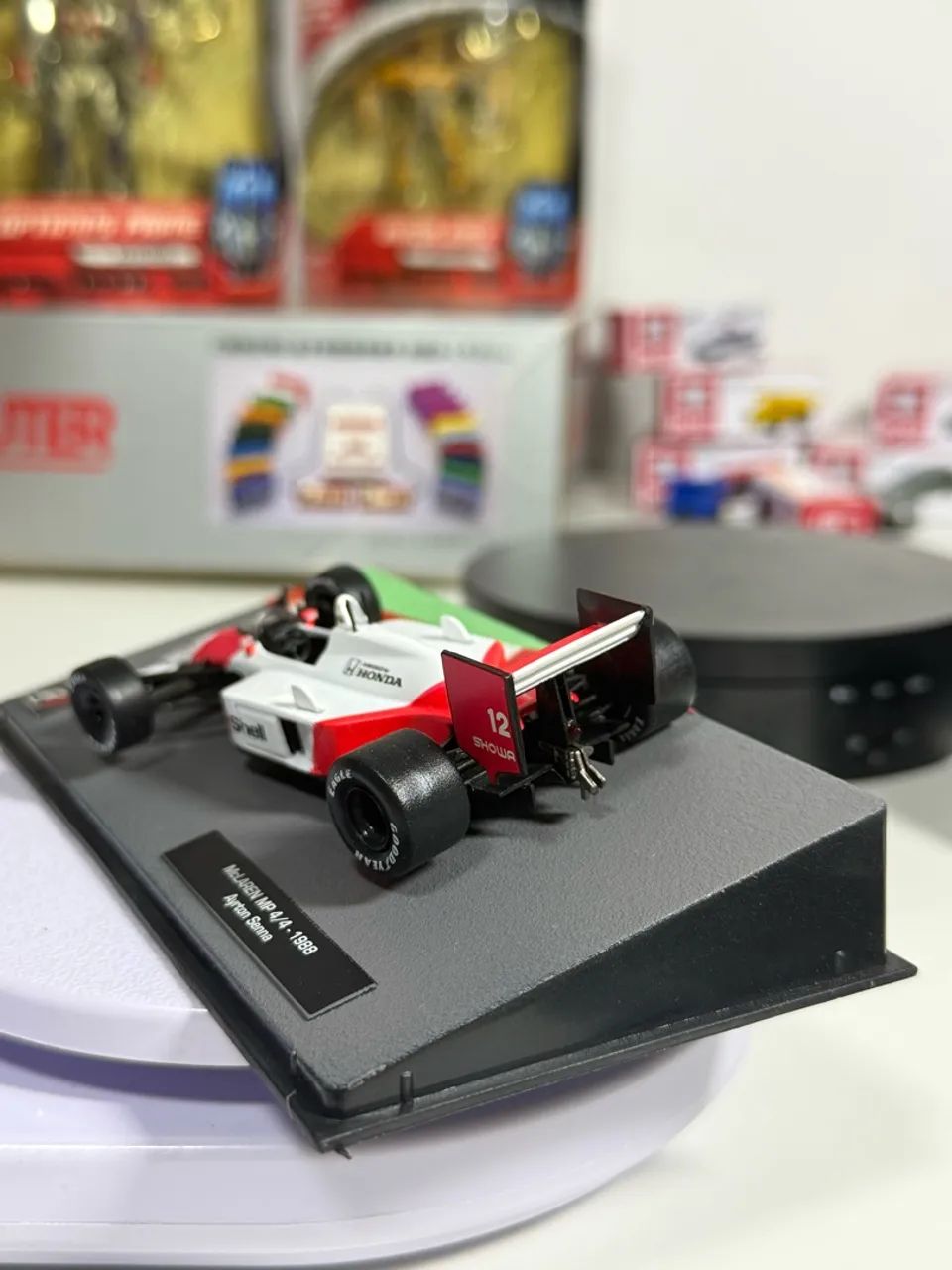 Ayrton Senna MP4/4 1988 planeta DeAgostini  - Foto 3
