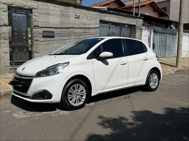 Peugeot 208 208 Active 1.2 Flex 12V 5p Mec. 2017
