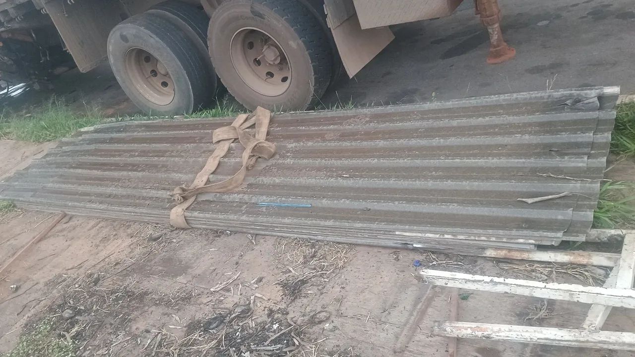 Oportunidade Telhas 4x1.06m zinco para telhado