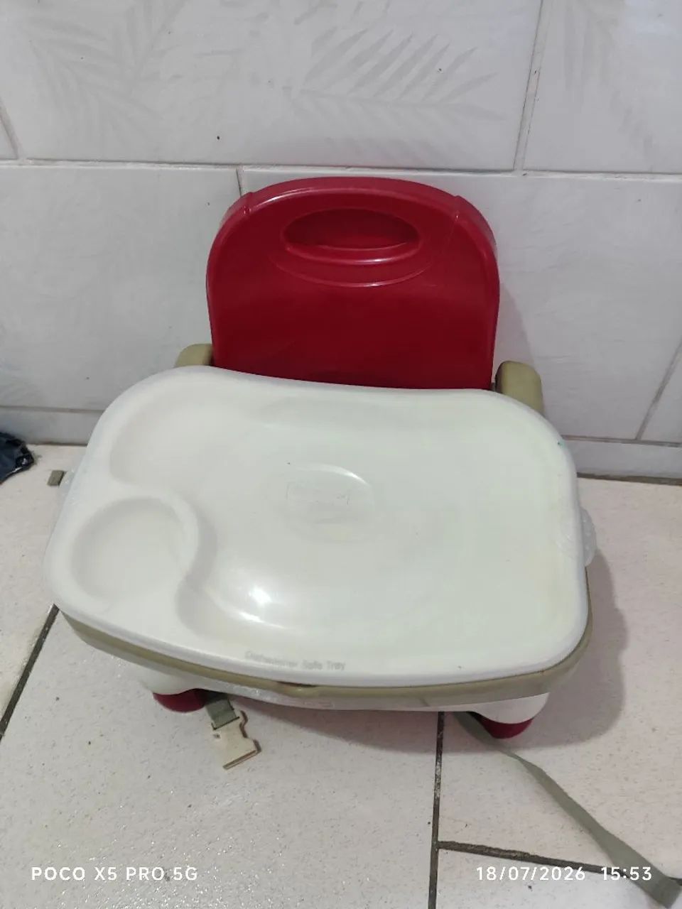 Cadeirinha de alimentacão para bebê 