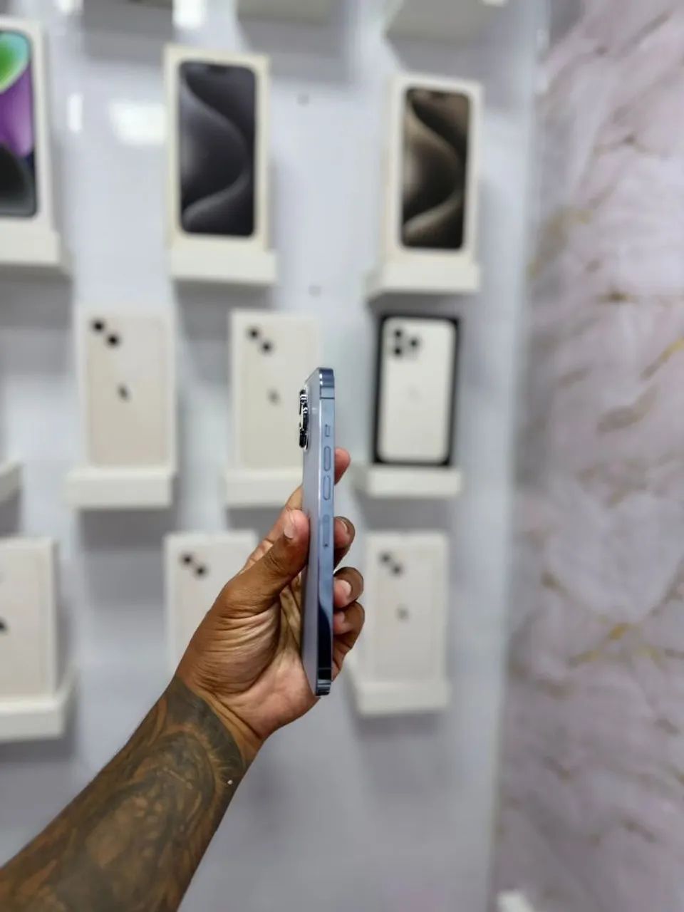 IPHONE 13 PRO MAX 256GB AZUL<br>R$ 3.550,00 - Foto 3