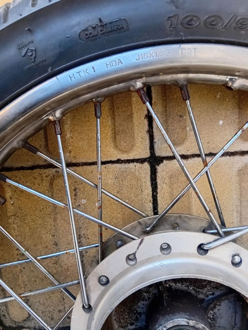 RODA DE 150 COM PNEU  - Foto 3
