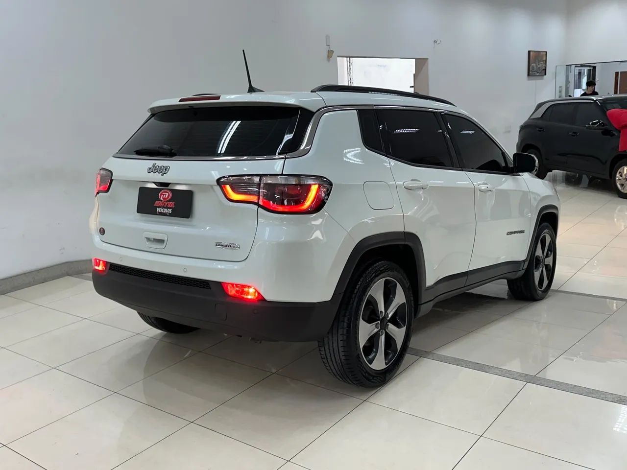 Jeep Compass Longitude 2.0 4X2 Flex 16V Aut. 2017 - Foto 5