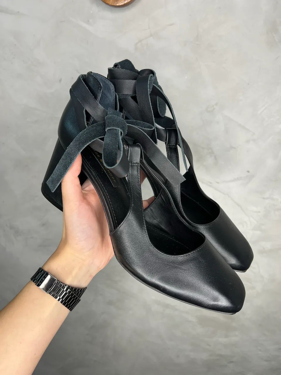 SCARPIN JORGE BISCHOFF EM COURO N°39