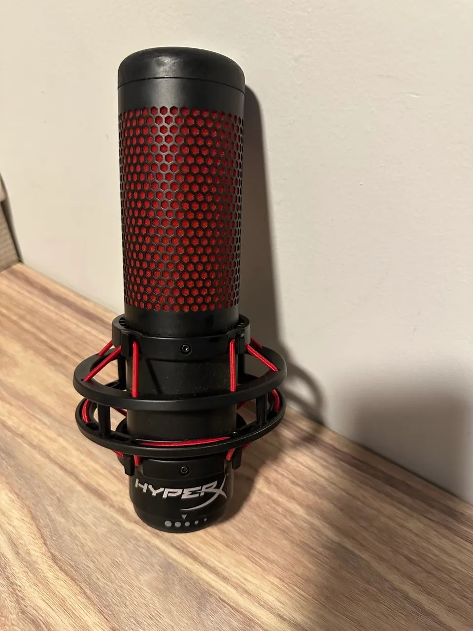 Microfone Condensador Gamer HyperX QuadCast USB
