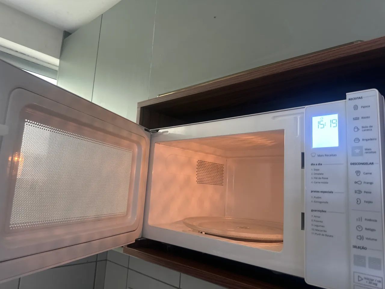 Microondas Brastemp 32L - Foto 3