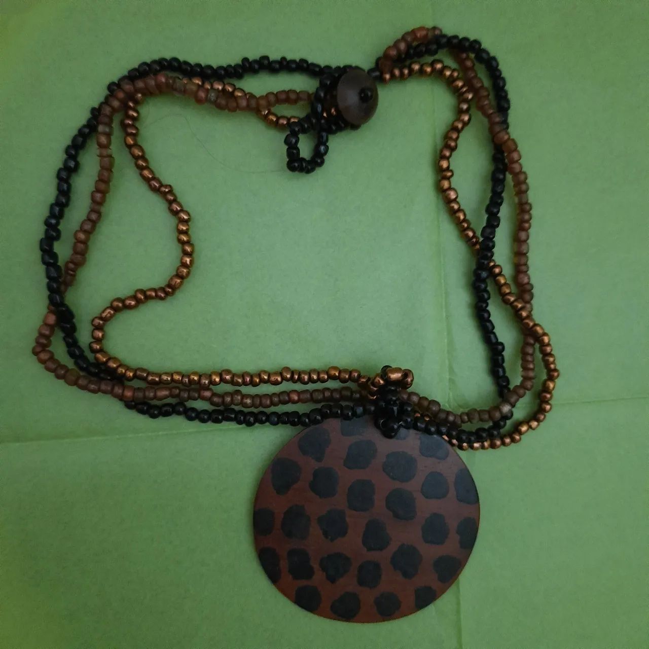 Colar animal print 