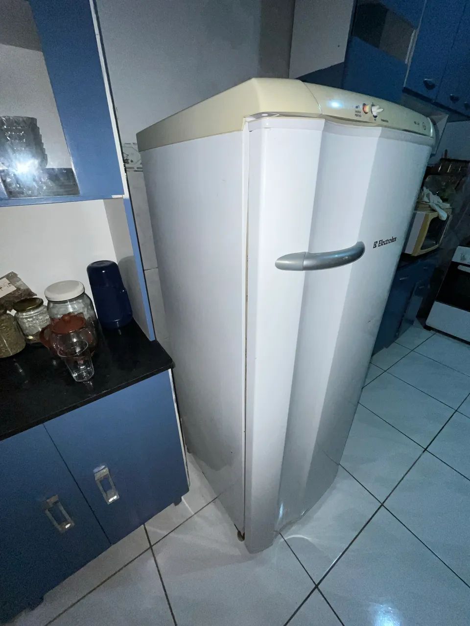 Geladeira eletrolux 280L - Foto 3