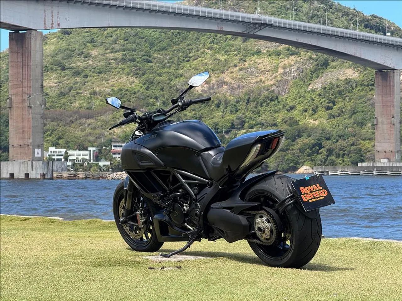 DUCATI DIAVEL DARK - Foto 4