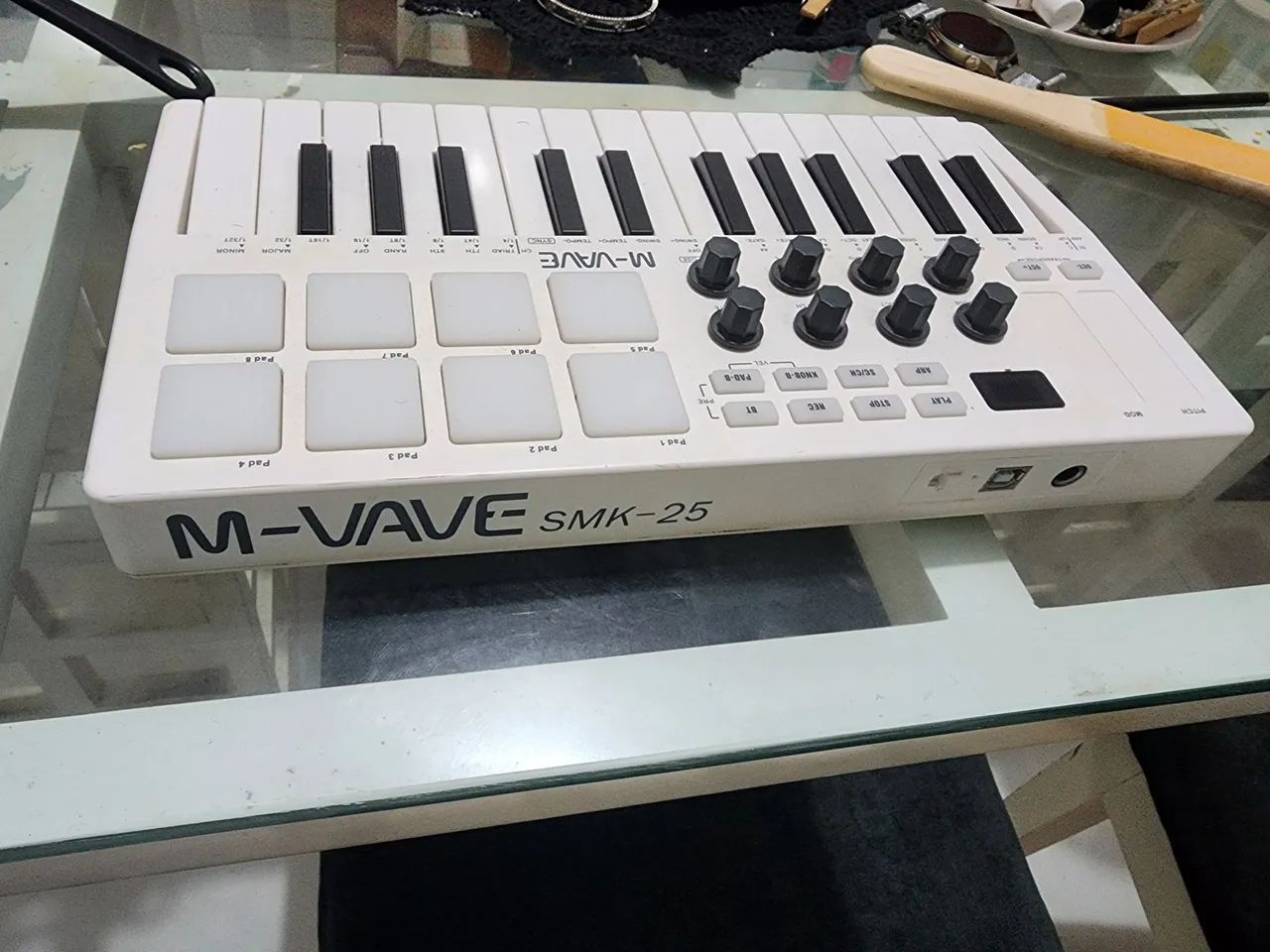 Controlador MIDI m-vave smk 25415986155018014722