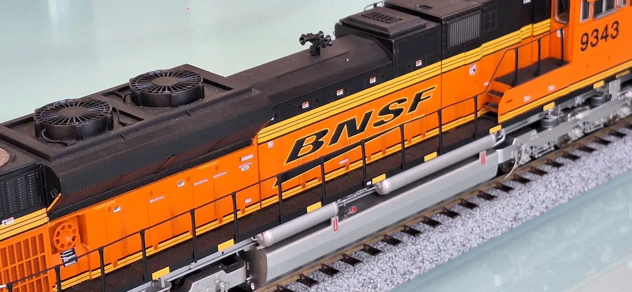 Locomotiva HO SD70Ace com DCC e SOM TSUNAMI 1. - Foto 5