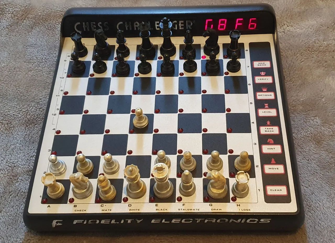 Jogo de Xadrez Eletrônico Chess Challenger Excel 68000 Fidelity