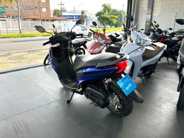 YAMAHA FLUO 125 ABS 2024  - Foto 4