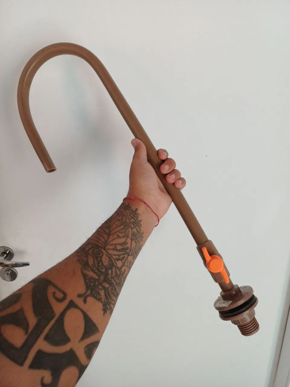 Torneira Feita de PVC - Nova  - Foto 3