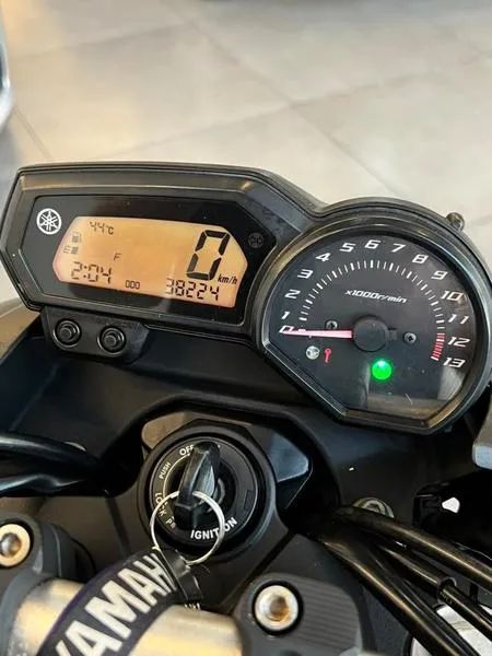 YAMAHA XJ6 N 2012 - Foto 4