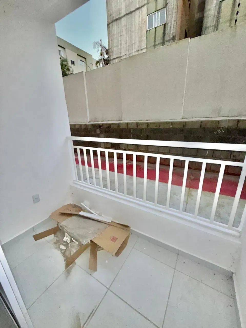 Apartamento semi-mobiliado, com 2 quartos, varanda melhor bloco - Foto 2