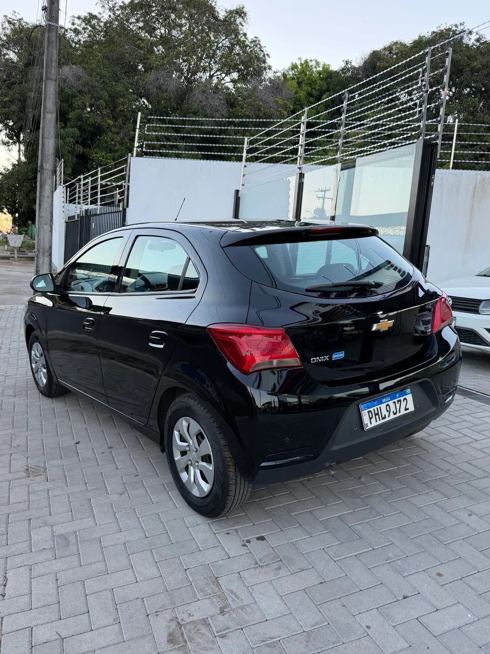 Chevrolet Onix Hatch LT 1.0 8V Flex Mec. 4P 2018 - Foto 5