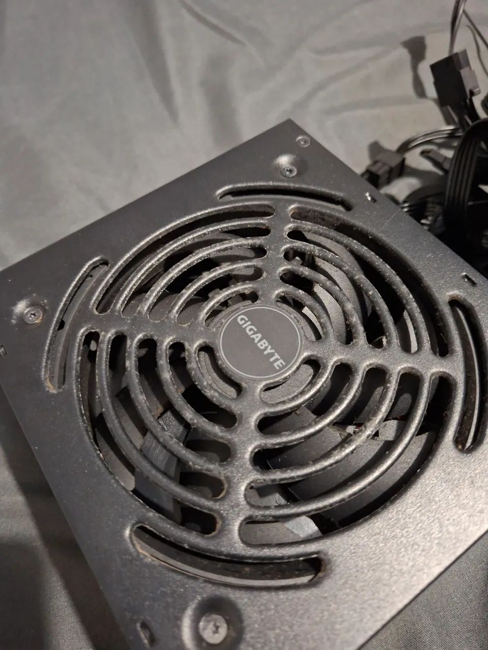Fonte GIGABYTE 450W (não funciona) - Foto 2
