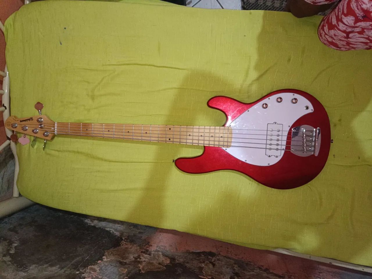 Contrabaixo Waldman MB-105 5 Cordas Passivo Vermelho