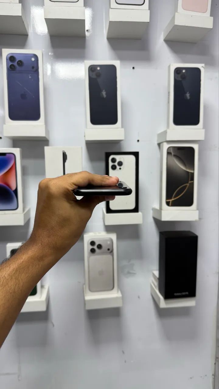 IPHONE XR 64 GB PRETO  - Foto 4